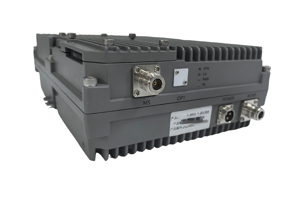  西沙三频手机信号接收器2000㎡